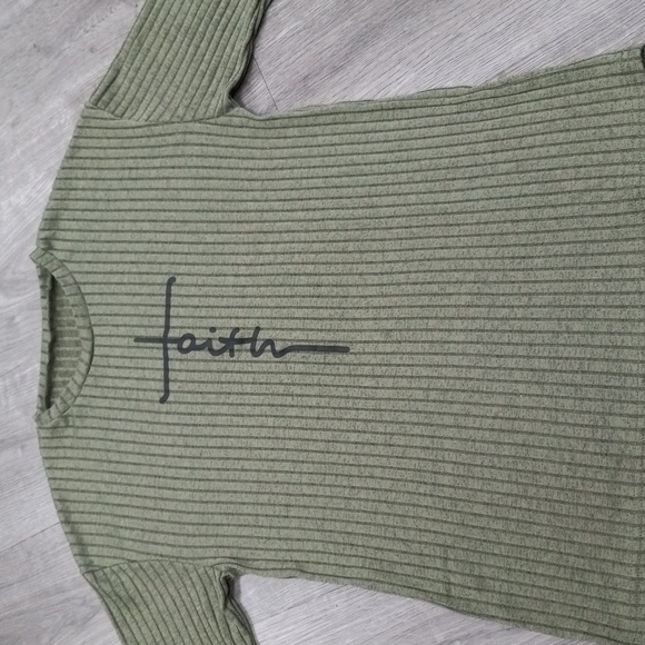 2pc Short Set - Picture 4 of 7